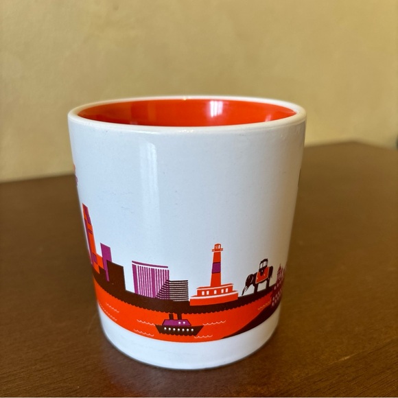 2013 New Jersey Runs on Dunkin' Dunkin Donuts Ceramic Mug - Picture 5 of 8